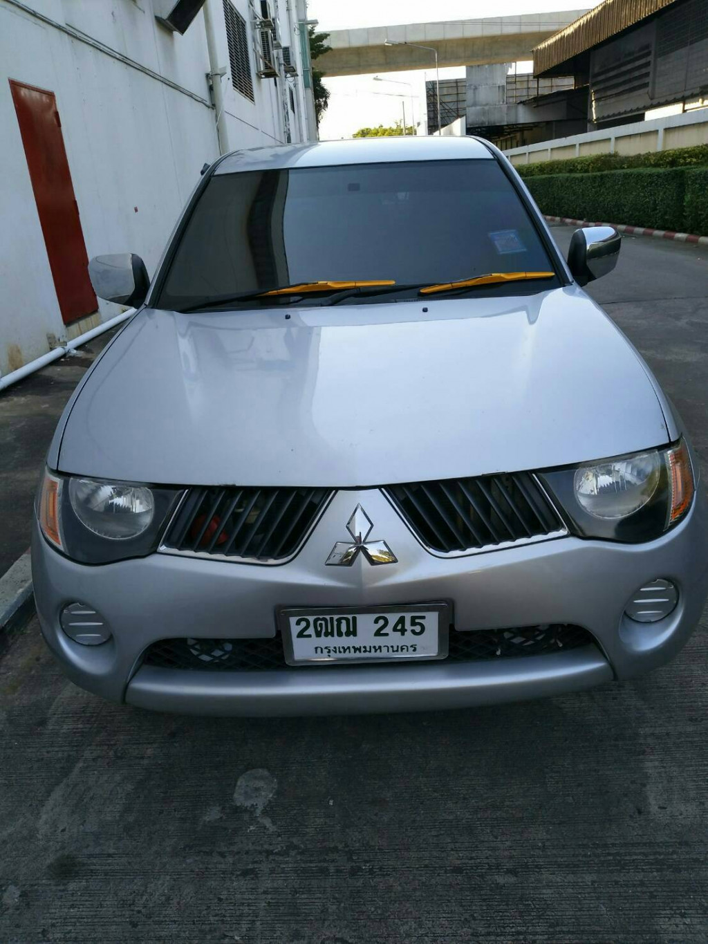 รถมือสอง MITSUBISHI TRITON 2006 ขายอยู่บนเว็บไซต์ตลาดรถออนไลน์ GUCARS
