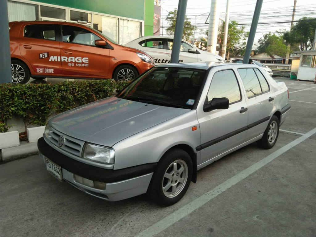 รถมือสอง VOLKSWAGEN VENTO 1996 ขายอยู่บนเว็บไซต์ตลาดรถออนไลน์ GUCARS