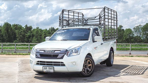 รถมือสอง ISUZU SPARK EX 2018 ขายอยู่บนเว็บไซต์ตลาดรถออนไลน์ GUCARS
