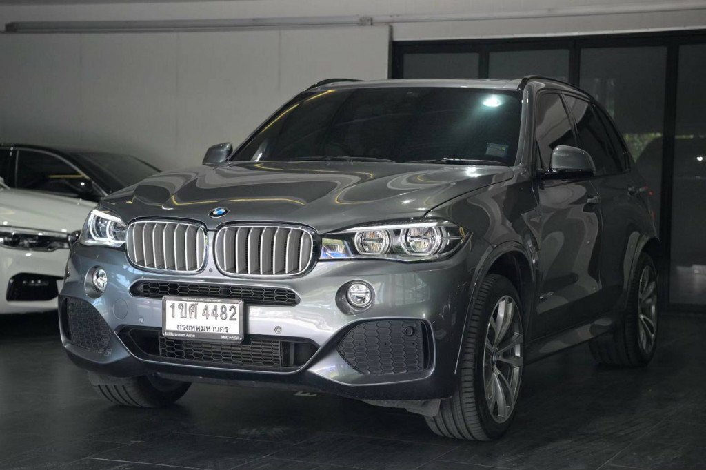 รถมือสอง BMW X5 2016 ขายอยู่บนเว็บไซต์ตลาดรถออนไลน์ GUCARS