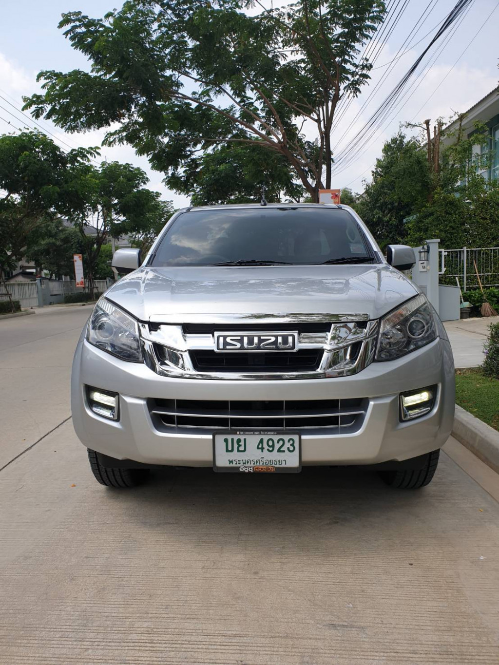 รถมือสอง ISUZU HI-LANDER 2015 ขายอยู่บนเว็บไซต์ตลาดรถออนไลน์ GUCARS
