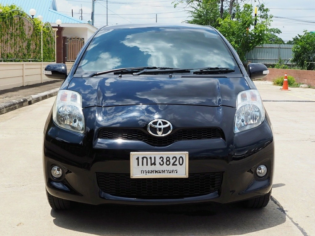 รถมือสอง TOYOTA YARIS 2013 ขายอยู่บนเว็บไซต์ตลาดรถออนไลน์ GUCARS