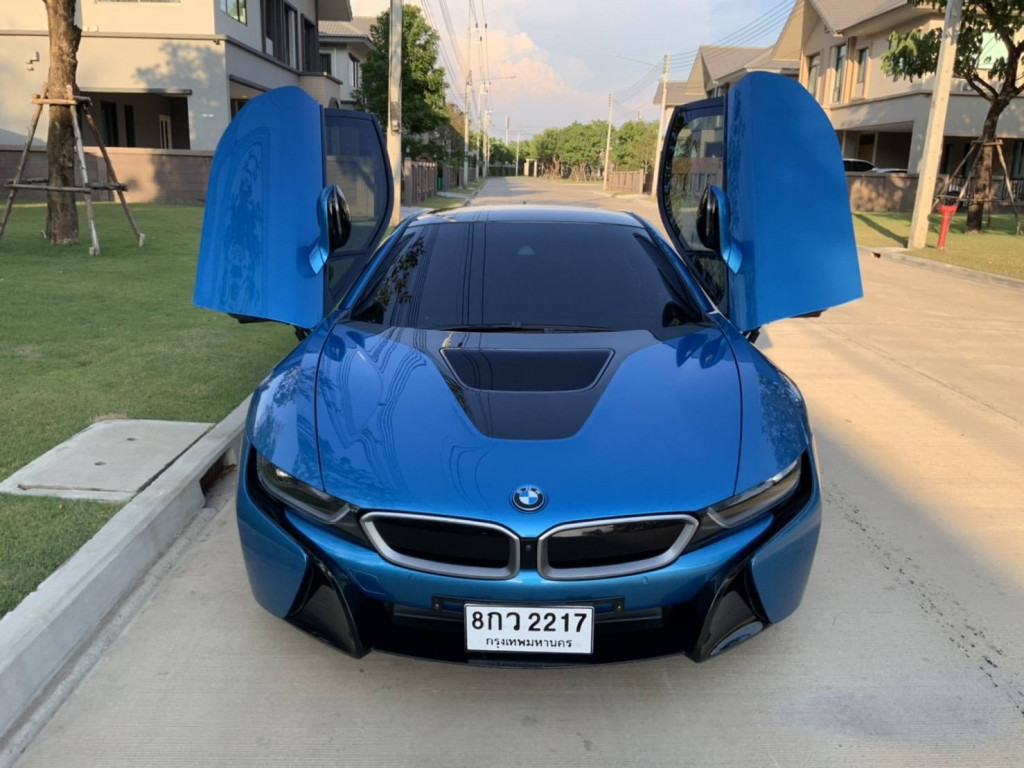 รถมือสอง BMW i8 2016 ขายอยู่บนเว็บไซต์ตลาดรถออนไลน์ GUCARS