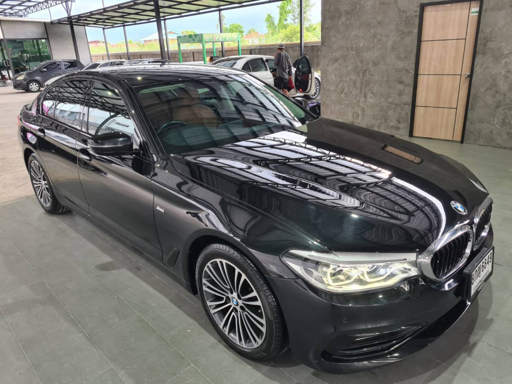 รถมือสอง BMW SERIES 5 2017 ขายอยู่บนเว็บไซต์ตลาดรถออนไลน์ GUCARS