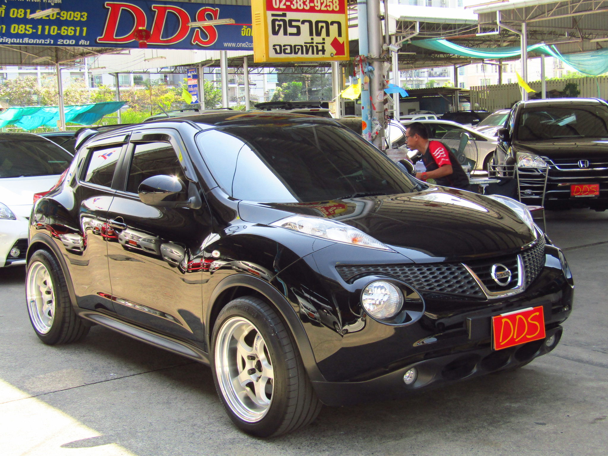 รถมือสอง NISSAN JUKE 2015 ขายอยู่บนเว็บไซต์ตลาดรถออนไลน์ GUCARS