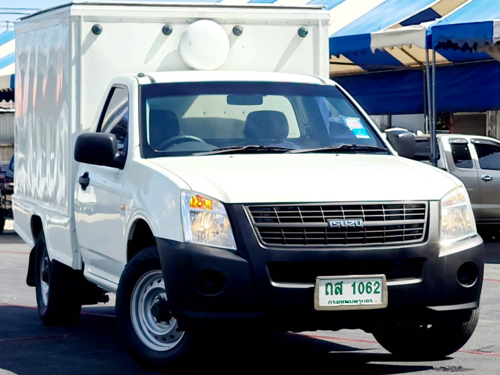 รถมือสอง ISUZU SPARK EX 2011 ขายอยู่บนเว็บไซต์ตลาดรถออนไลน์ GUCARS