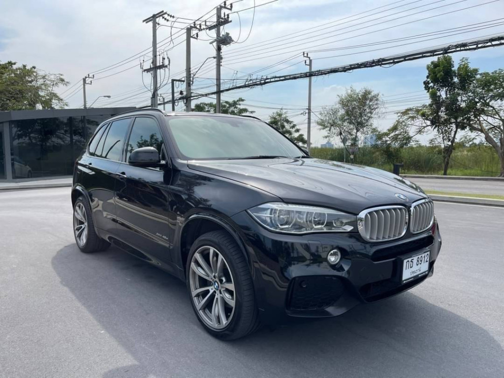 รถมือสอง BMW X5 2017 ขายอยู่บนเว็บไซต์ตลาดรถออนไลน์ GUCARS