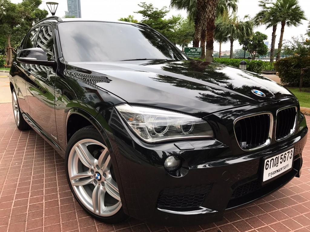รถมือสอง BMW X1 2015 ขายอยู่บนเว็บไซต์ตลาดรถออนไลน์ GUCARS