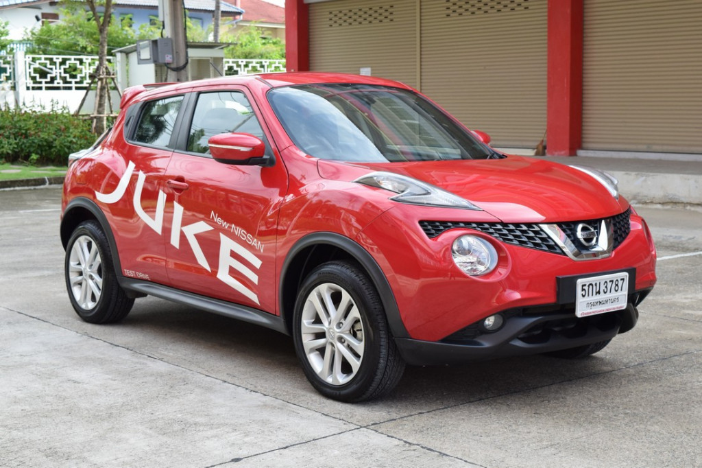 รถมือสอง NISSAN JUKE 2015 ขายอยู่บนเว็บไซต์ตลาดรถออนไลน์ GUCARS